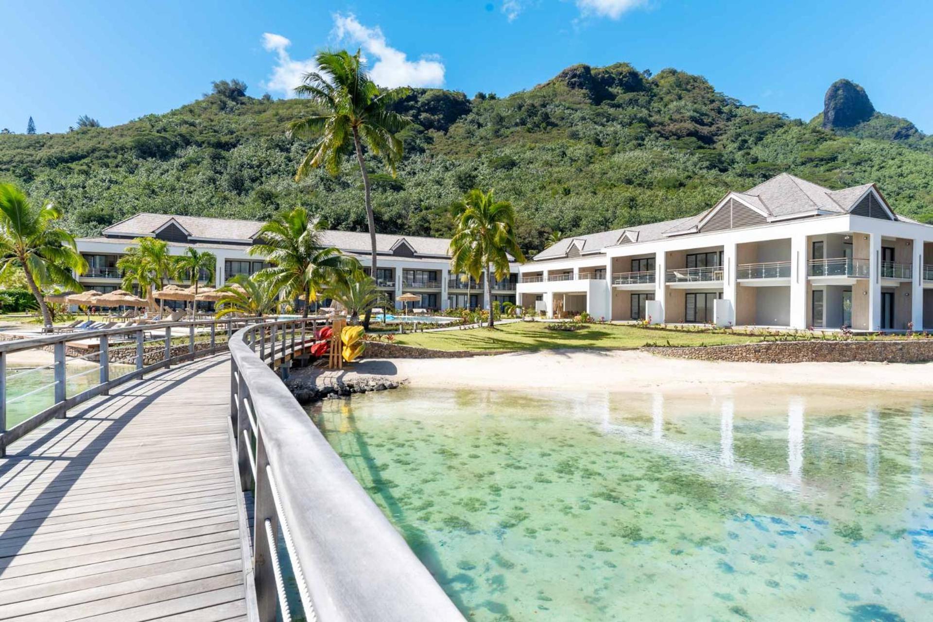 Cook'S Bay Hotel & Suites Paopao Luaran gambar